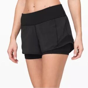 Hotty Hot Low-Rise Short 4"
Liner
Size 6